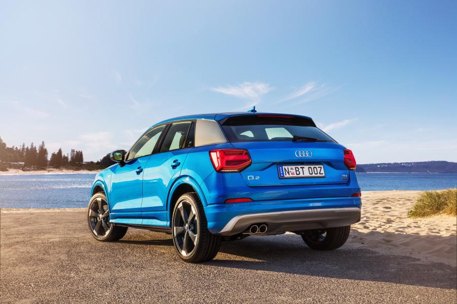  Audi Q2 TDI Quattro S-Line 2017 года  (AU) (фото 7 из 20)